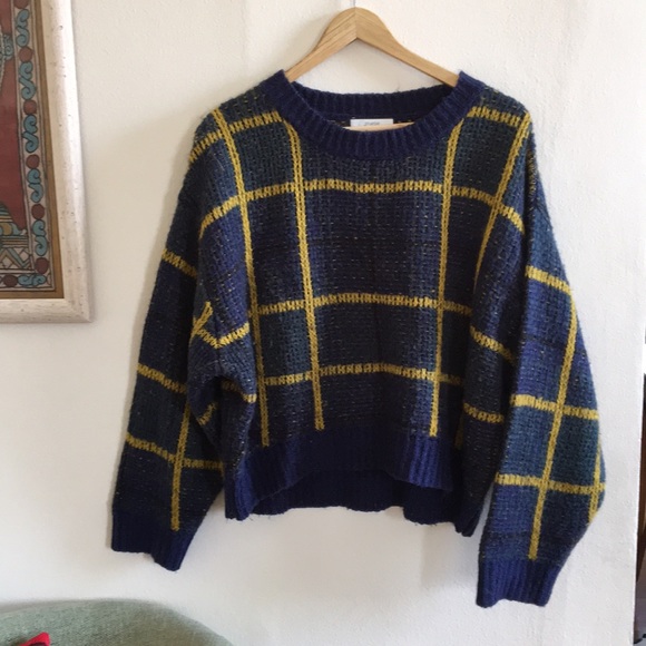 Vintage Sweaters - Plaid boxy slightly cropped vintage sweater